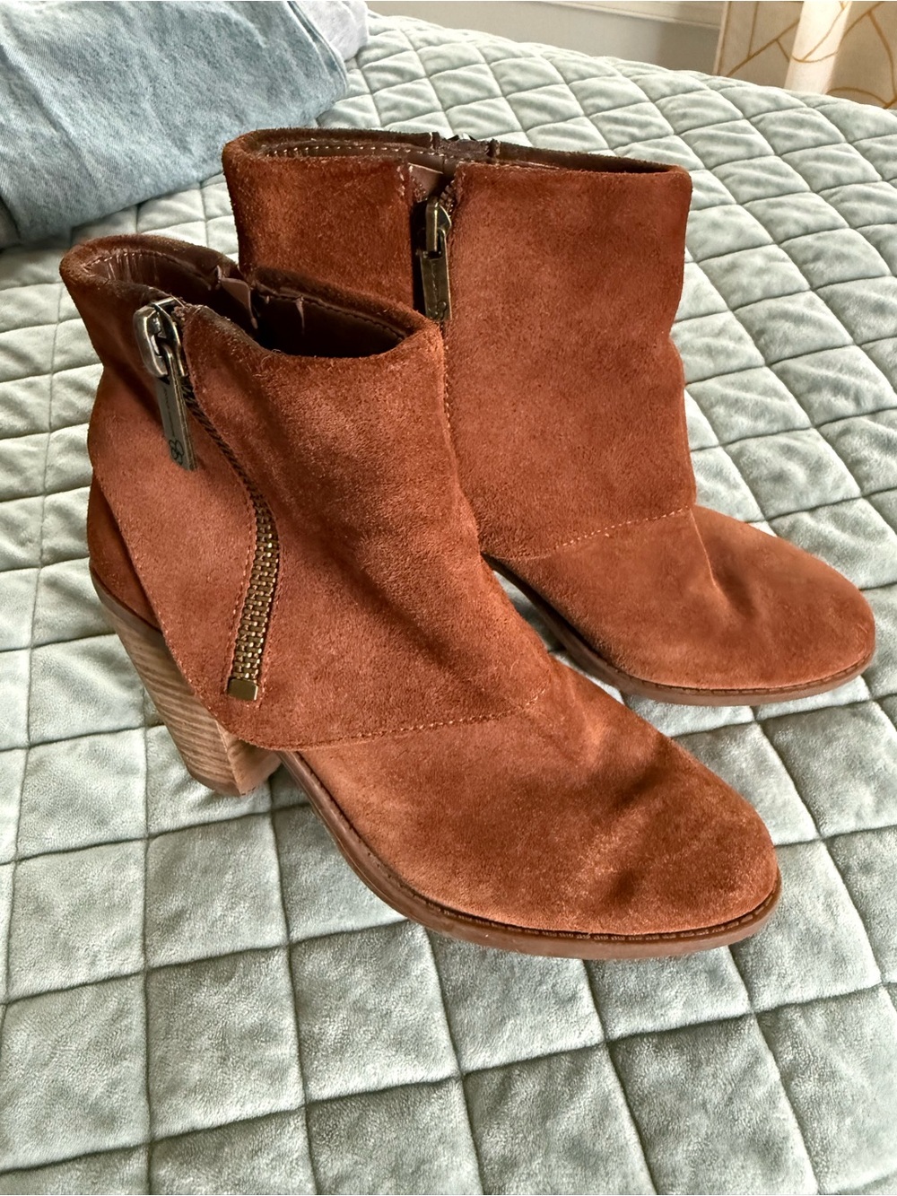 Jessica Simpson Women's Suede Zip Ankle Boots in Rust
